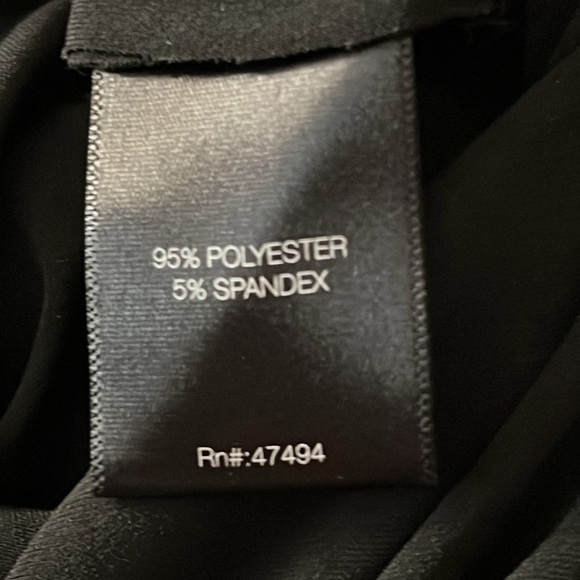 Norma Kamali Cross back Cropped Jumpsuit in Black size M - Picture 15 of 16